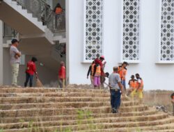 Akan Dipakai Shalat Jumat Perdana, Bupati Instruksikan Pembersihan Area Masjid Islamic Center