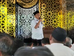 Masjid DPRD Lutim Penuh Saat Shalat Zuhur Berjamaah Berkat Ajakan Bupati Irwan