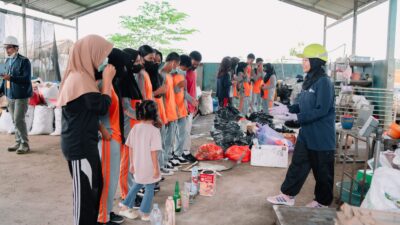 Dorong Literasi Bagi Generasi Muda, PT Vale Edukasi Siswa di Morowali Kelola Sampah Secara Bijak pada Peringatan HPSN