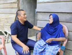 Kisah Haru Nenek Jahira 102 : Rumah Nyaris Roboh, Harapan Datang Saat Bupati Irwan Tiba