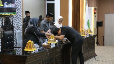Wabup Puspawati Hadiri Paripurna LKPJ, Fraksi DPRD Apresiasi Capaian Pemda Lutim 2025