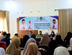 Sekda Resmi Lepas Kafilah Lutim, Optimis Tampil Maksimal di MTQ Sulsel Maros