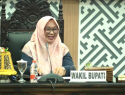 Hadiri Paripurna DPRD, Wabup Puspawati Jawab Pandangan Umum Fraksi soal Ranperda Perumdam Waemami