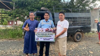 PT Citra Lampia Mandiri Salurkan 7 Ekor Sapi Kurban untuk Masyarakat Wilayah Pemberdayaan