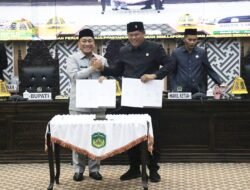 Bupati dan Ketua DPRD Lutim Tandatangani Kesepakatan Perubahan KUA-PPAS 2026
