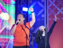 Bupati Luwu Timur Nyanyikan Lagu Wali, Suasana Expo K-UMKM di Sorowako Makin Meriah
